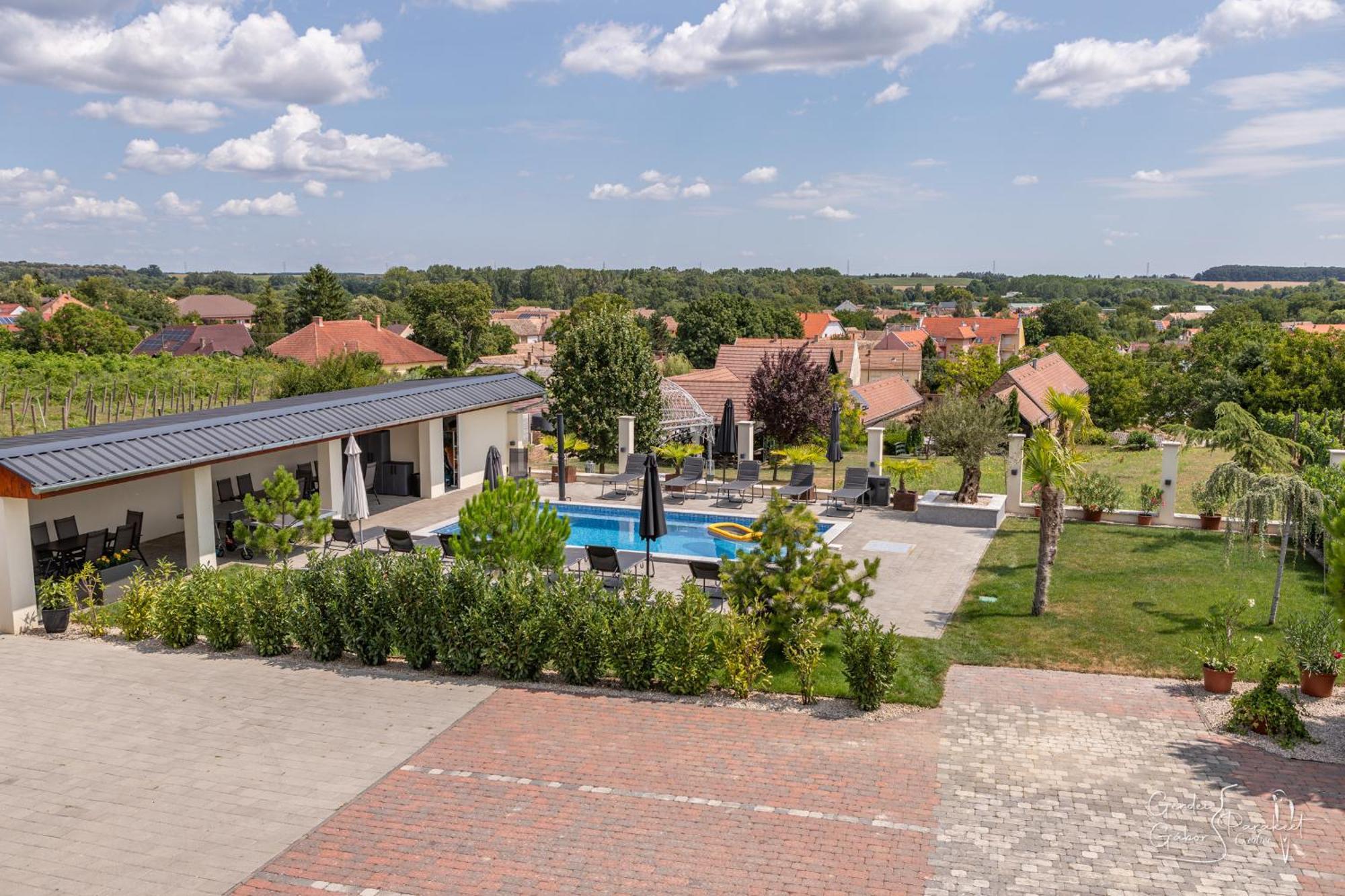 Ludvig Panzio Bed and Breakfast Villány Εξωτερικό φωτογραφία
